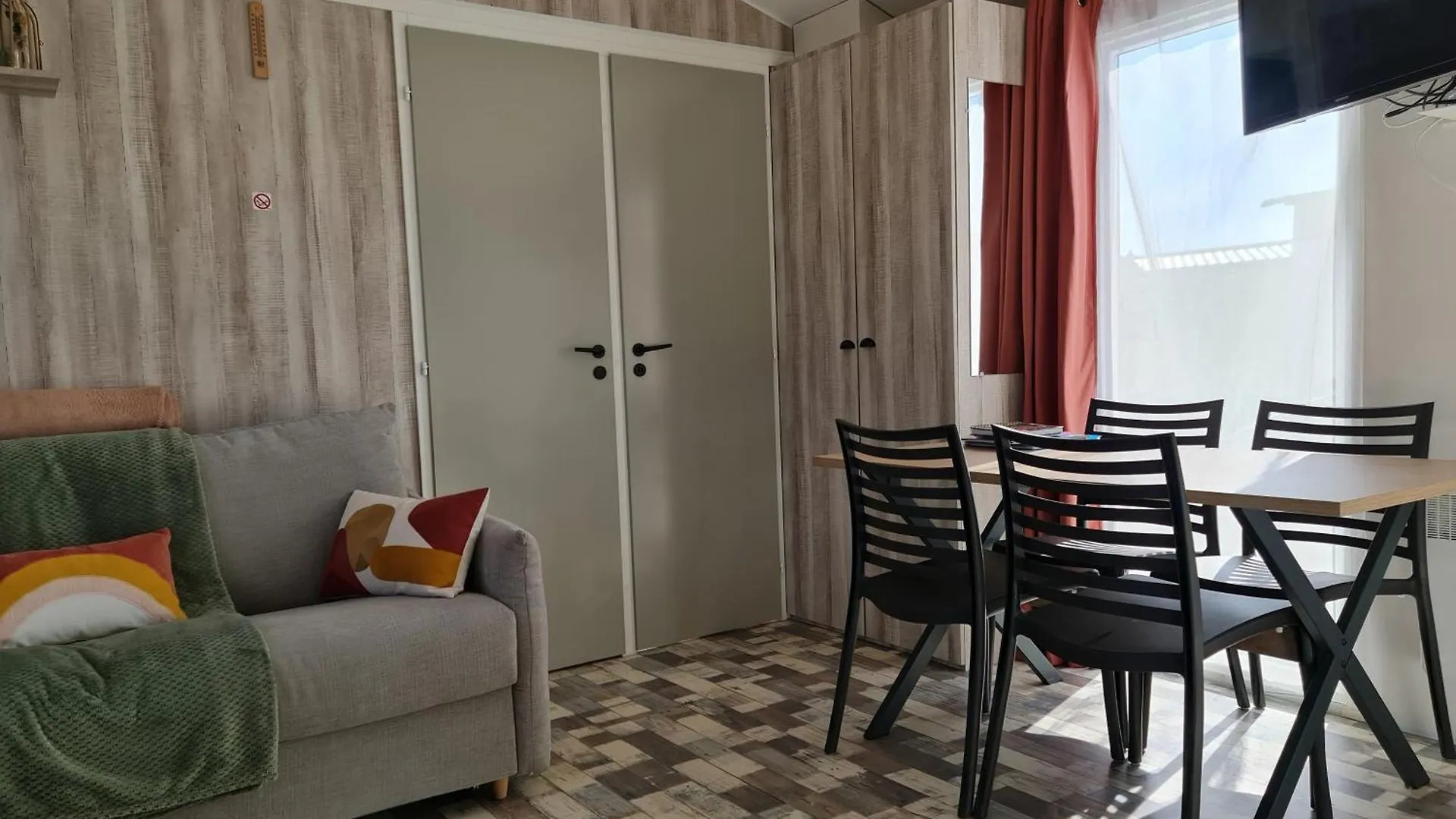 Campsite Bungalow Familial A La Mer Middelkerke Belgium